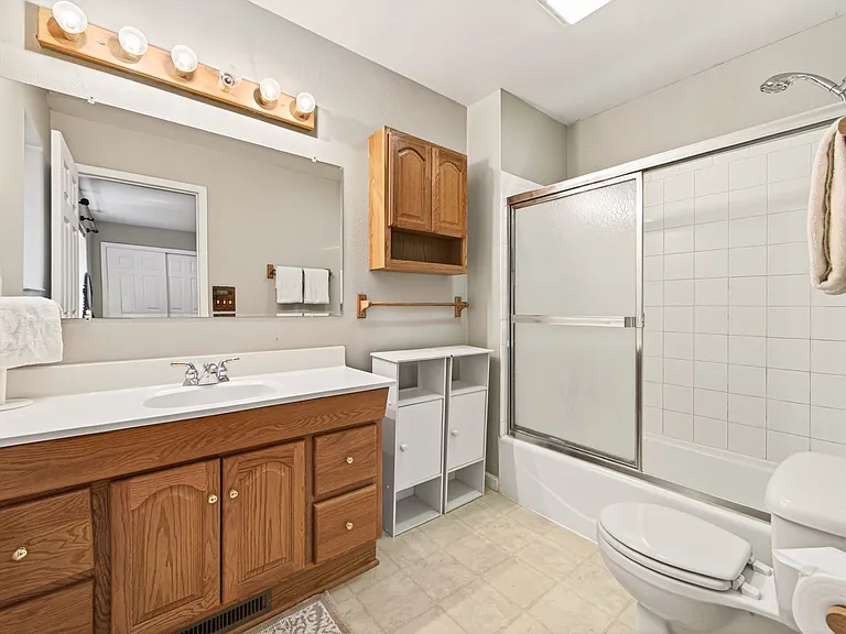 13907 Hansel Ave — Photo 16
