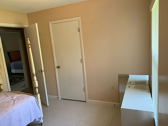 5th image of 4608 Perch Ave