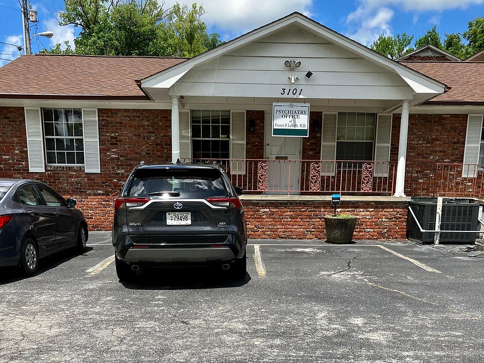 1st image of 3101 Essary Dr NE