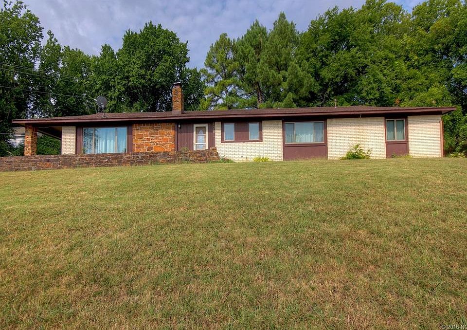1st image of 1701 Maplewood Dr