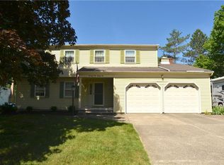 7986 Twin Oaks Dr, Broadview Heights, OH 44147