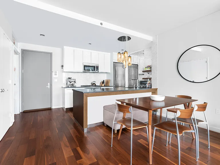 58 Metropolitan Ave #5B — Photo 2