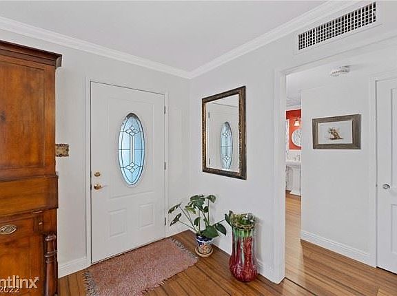 3rd image of 660 Avenue K