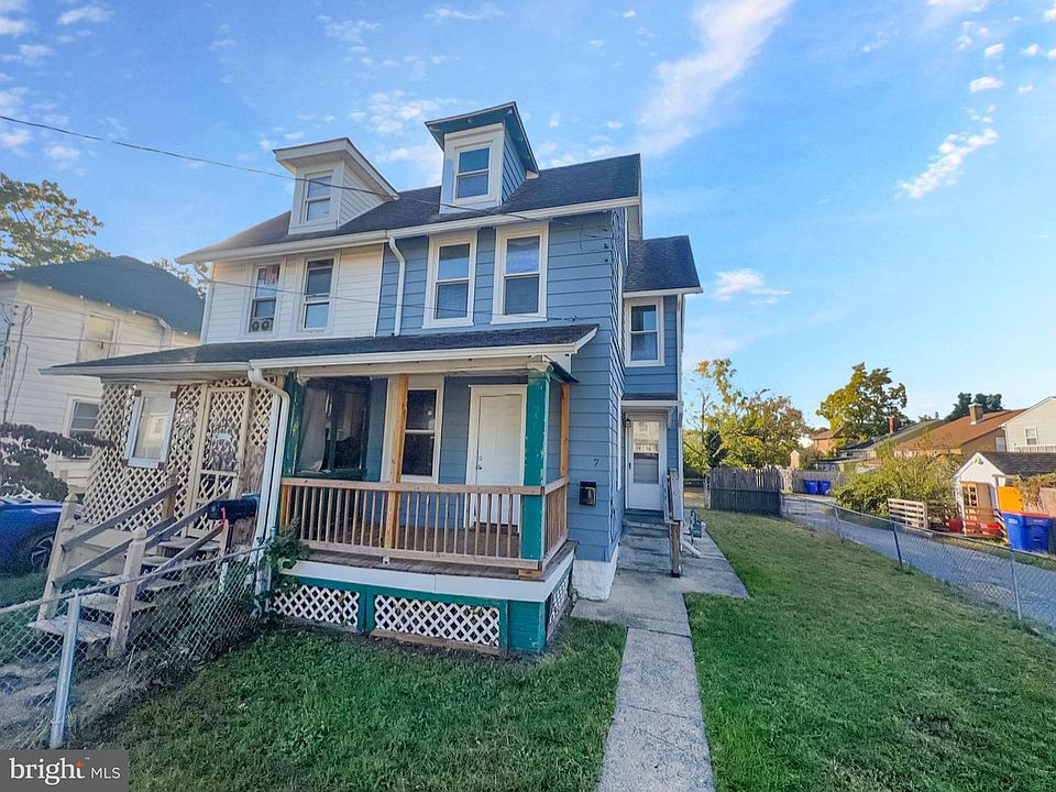 1st image of 7 Green St W