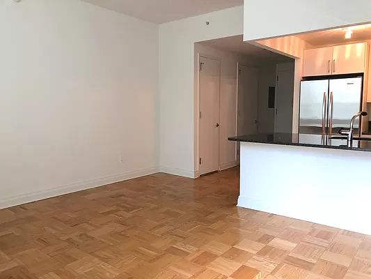 1st image of 1510 Lexington Ave APT 2M