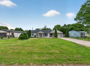 52425 Filbert Rd, Granger, IN 46530