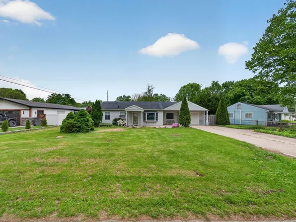 52425 Filbert Rd, Granger, IN 46530