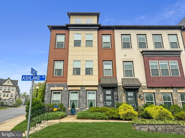 7918 Ashland Dr, Alexandria, VA 22315