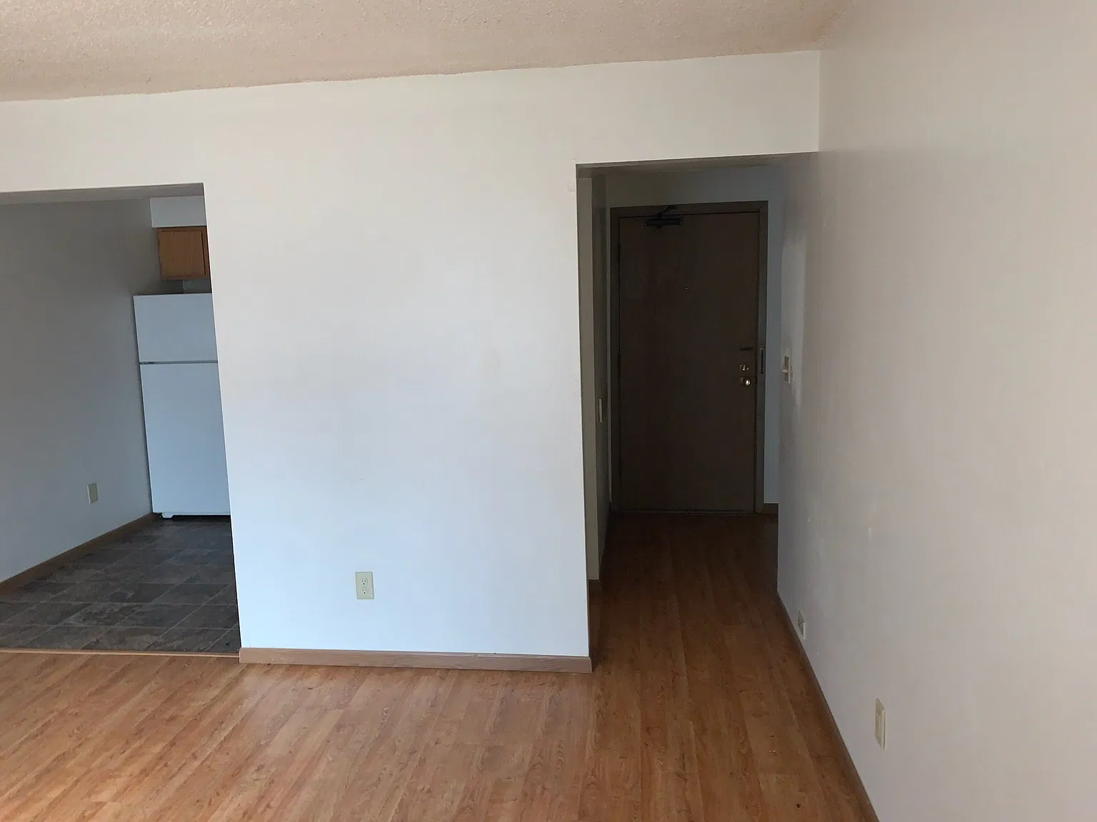 511 S Johnson St — Photo 4