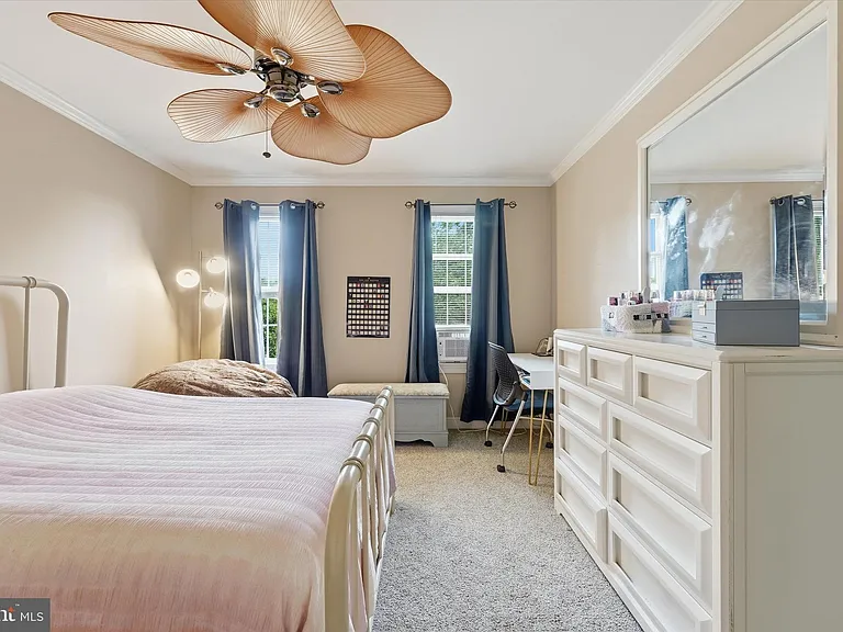 11406 Rolling Green Pl — Photo 33