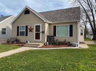 617 13th St SW, Willmar, MN 56201