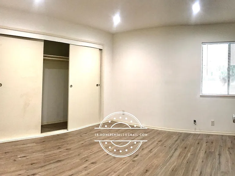 1735 Villa Ave — Photo 3