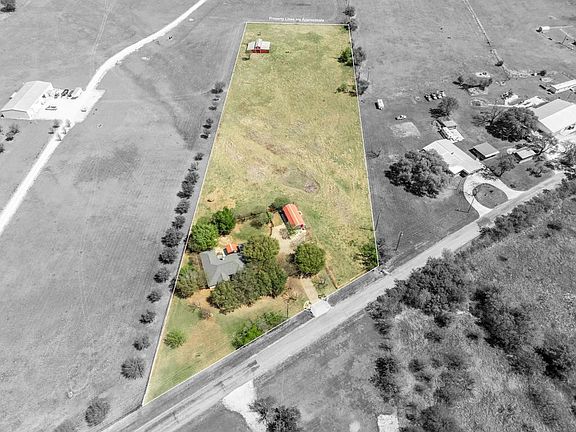 2nd image of 1840 Val Verde Rd