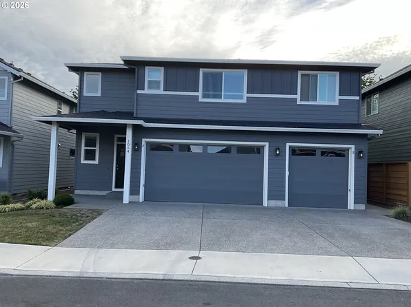 1054 NE Regan Hill Loop, Estacada, OR 97023