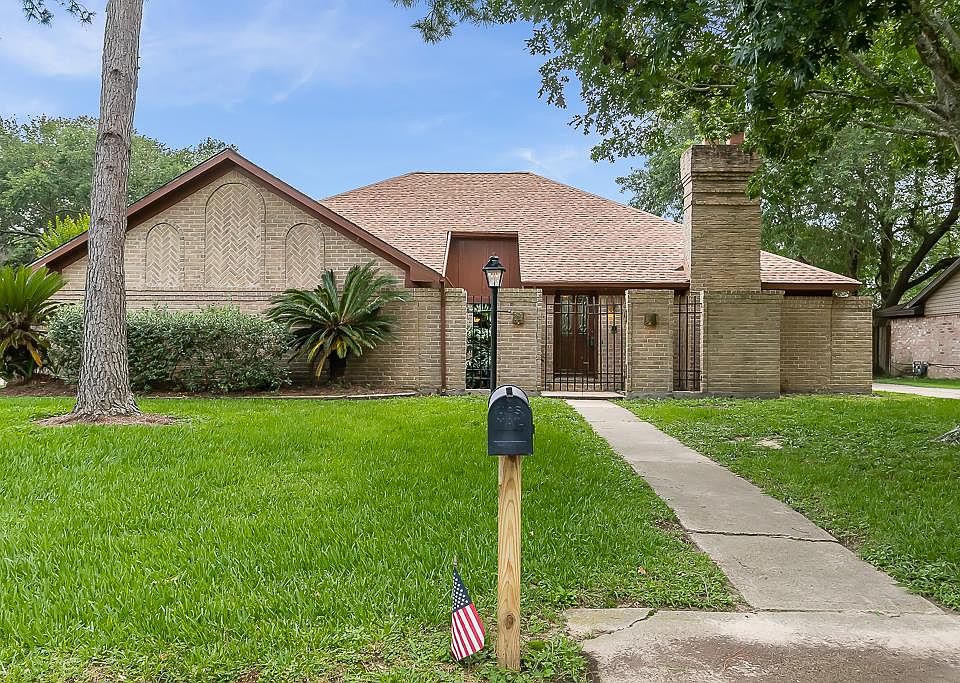 1st image of 3315 Meadowcreek Dr