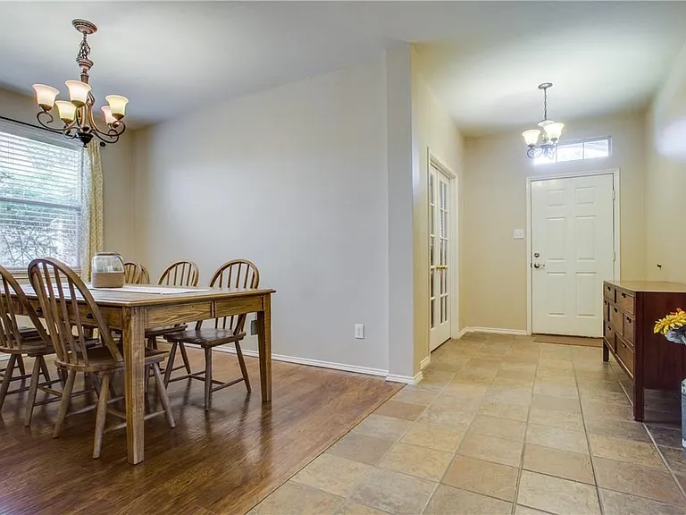 2808 Cypress Point Dr — Photo 5