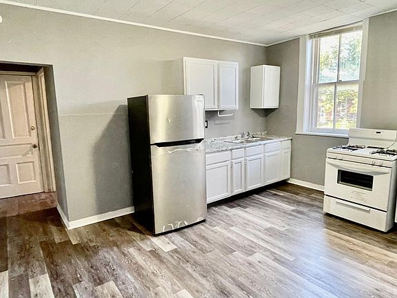 4th image of 3409 Alberta St #2-F
