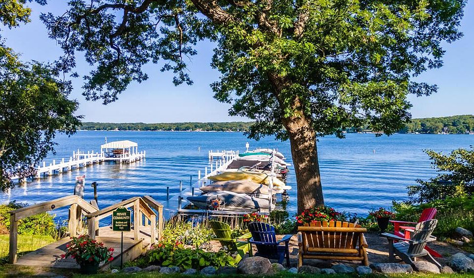 N1935 Birches DRIVE, Lake Geneva, WI 53147 Zillow
