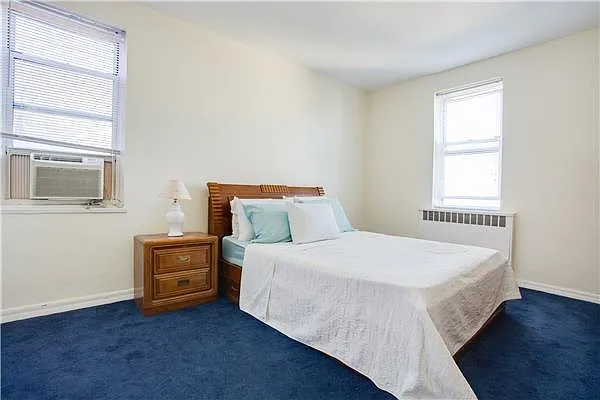 Sold by R New York | media 21