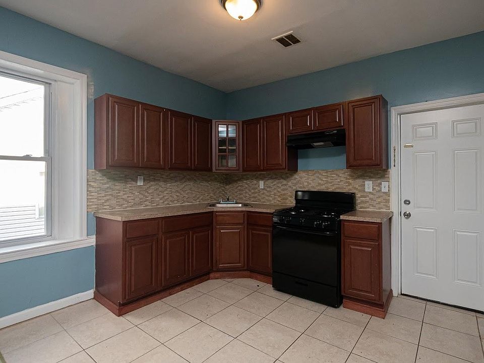 1st image of 181 W Bigelow St #3B
