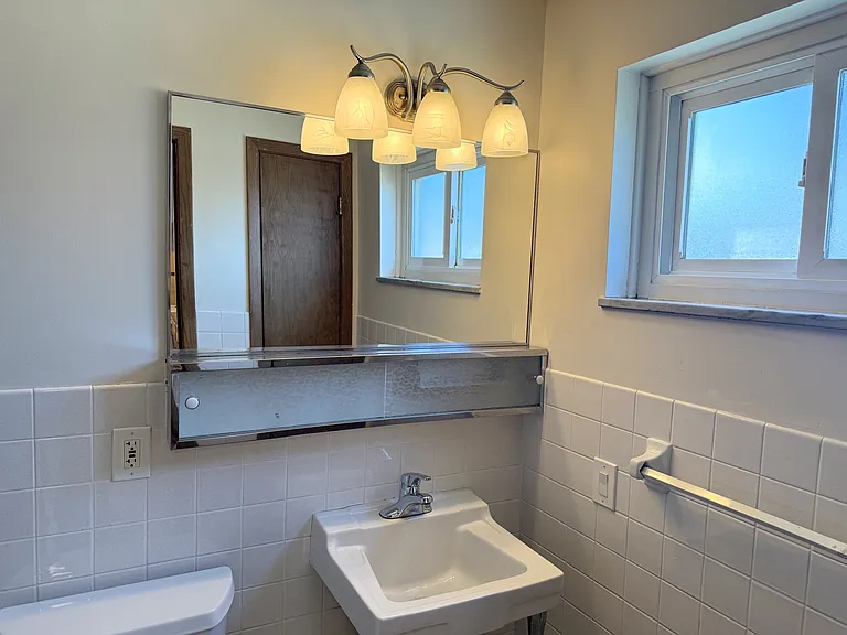 4847 Broadview Rd — Photo 14