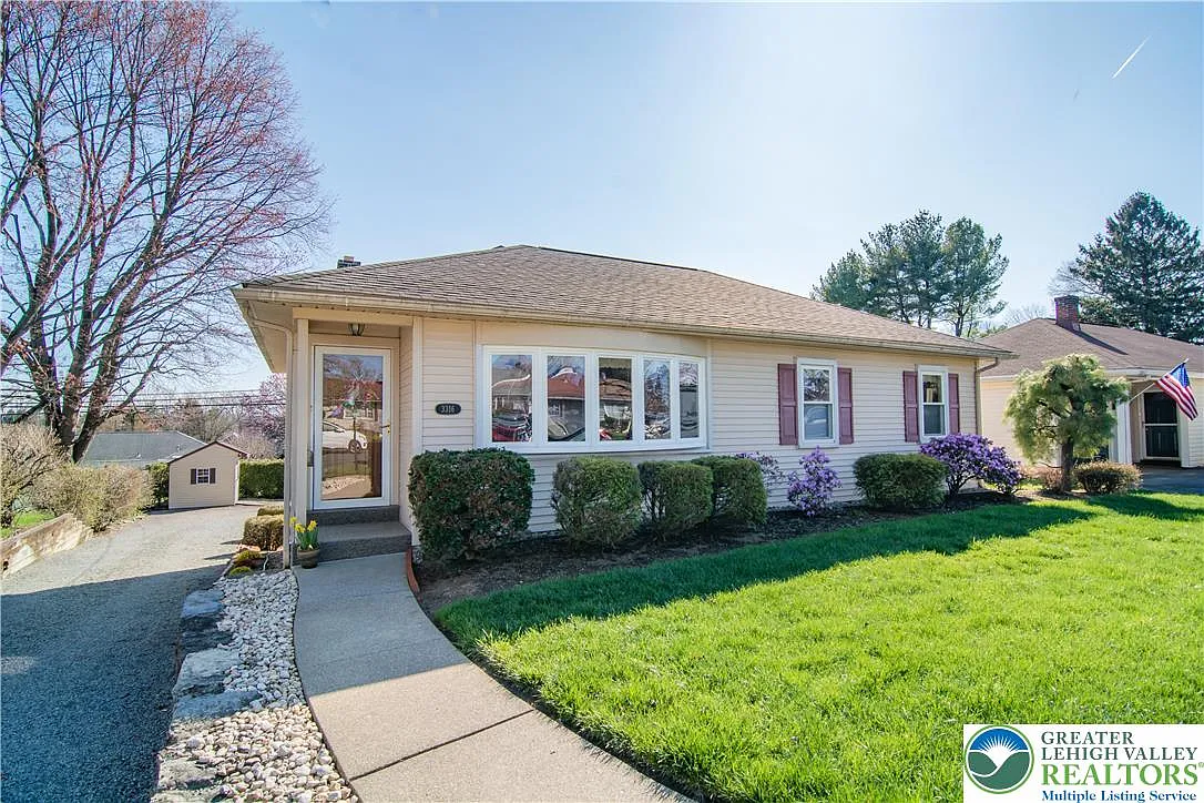 3316 Edinburgh Rd photo 1