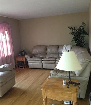 5th image of 9892 Deltona Dr