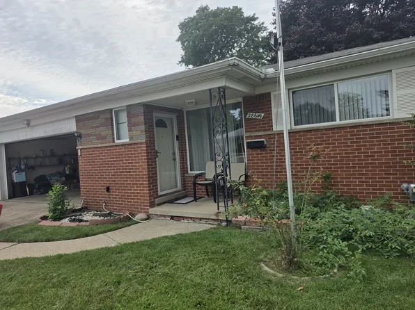 28649 Panama St, Warren, MI 48092