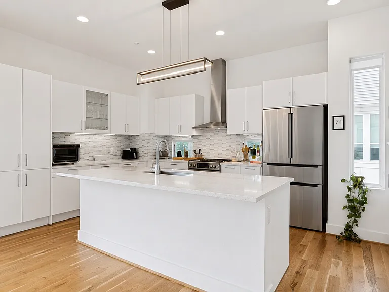 1952 Kearney Ct — Photo 11