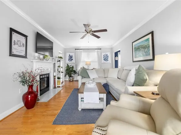 70-21 Turner St #C3, Warwick, RI 02886