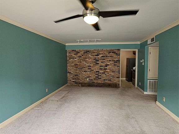 5th image of 2507 Montrose Blvd APT 12