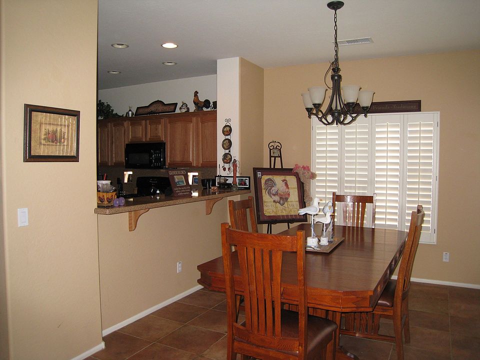 2nd image of 13772 W Mauna Loa Ln