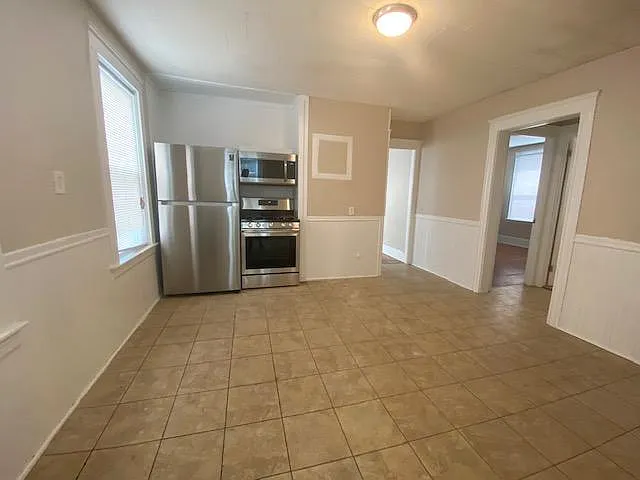 142 Oakland Ave #2 — Photo 4