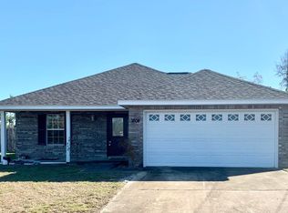 1804 E 12th St, Lynn Haven, FL 32444