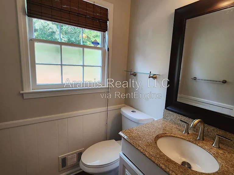 829 Bradford Ct SW — Photo 14