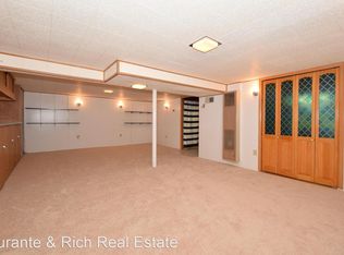 2919 N 90th St, Milwaukee, WI 53222