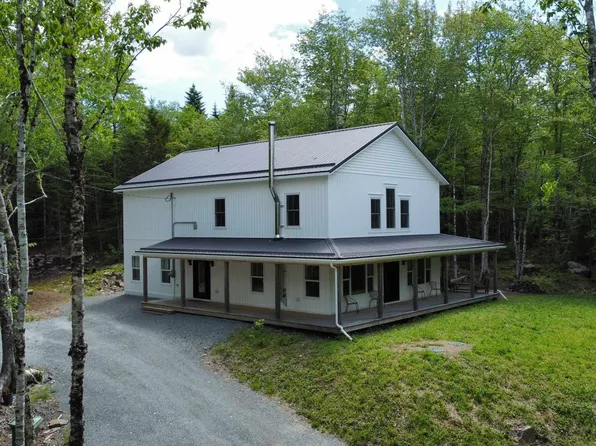 64 Lily Lake Rd, East Hants, NS B0N 1Z0