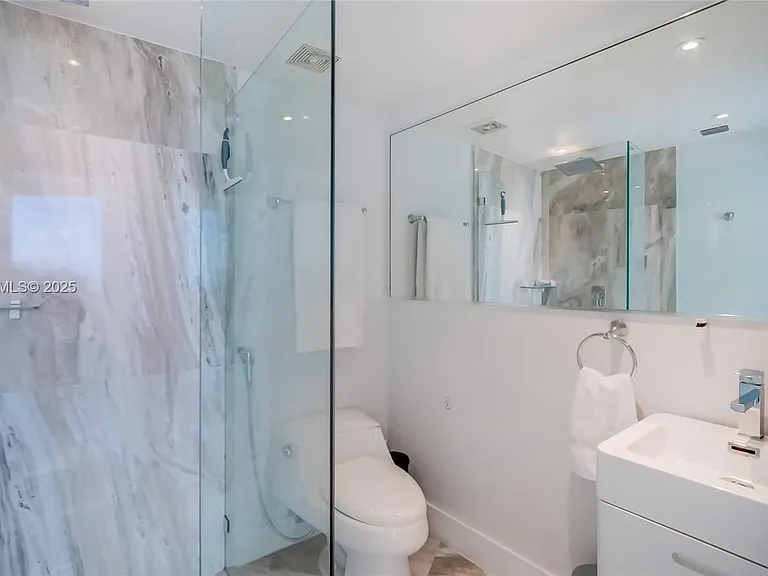 6700 Indian Creek Dr #1102 — Photo 6