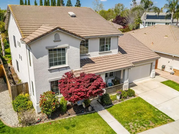 2462 Waters Edge Way, Sacramento, CA 95833