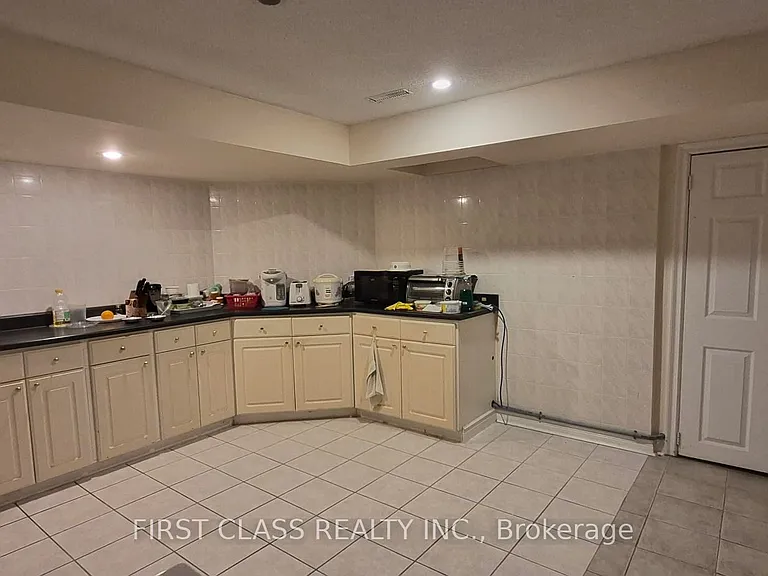2213 Rodick Rd #BASEMENT — Photo 5