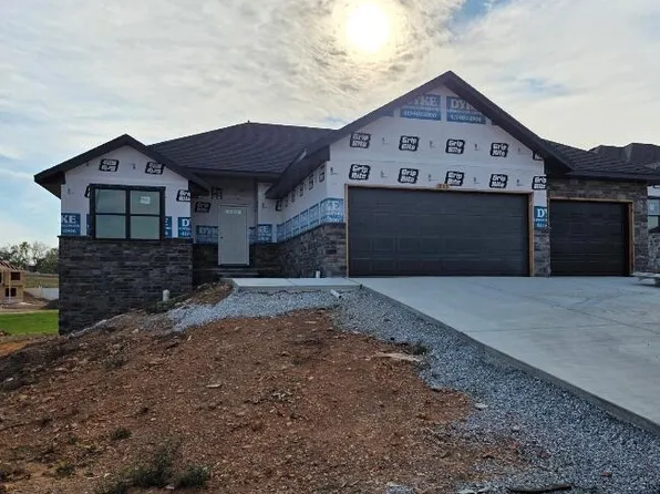 915 S Silverwood Lane, Nixa, MO 65714