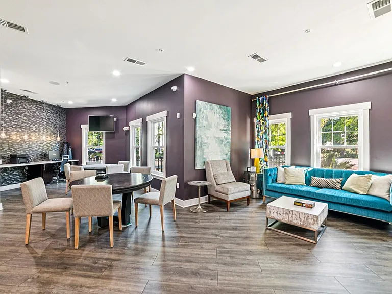 Proximity Residences Charleston — Photo 11