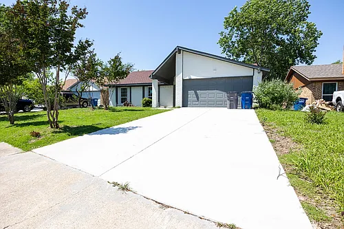 2609 Herring Cir Photo 1