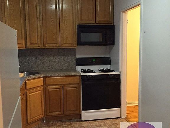 2nd image of 540 Ocean Pkwy APT 5K