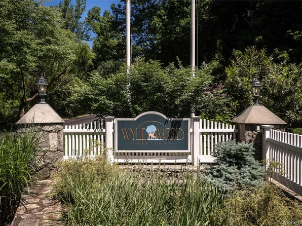 40 Trailhead Lane, Tarrytown, NY 10591