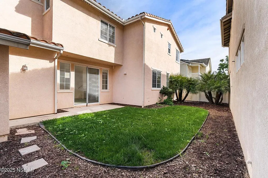 217 Gilea Ct — Photo 2