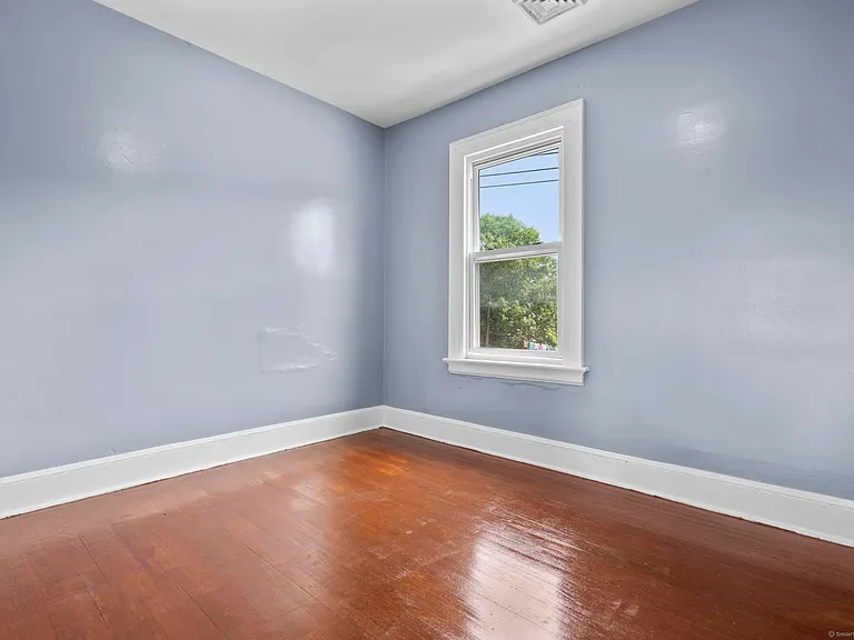 1105 N Main St #3 — Photo 14