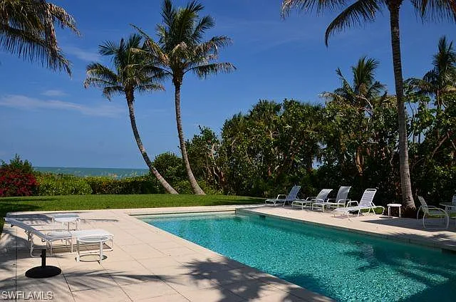 5 bed, 5.5 bath, 4800 sqft, $87,000 — Photo 2
