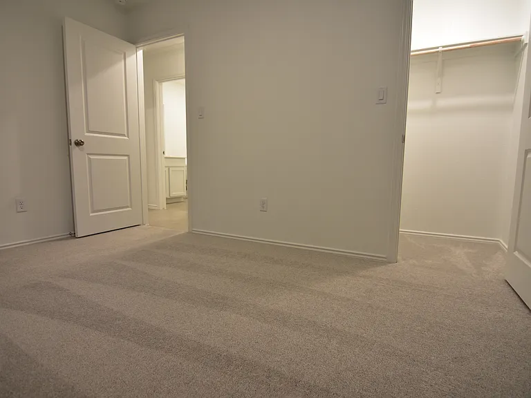 409 Keefer Ln — Photo 36