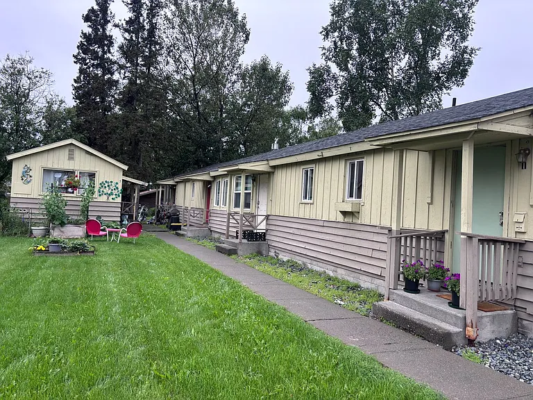 3604 Oregon Dr — Photo 6